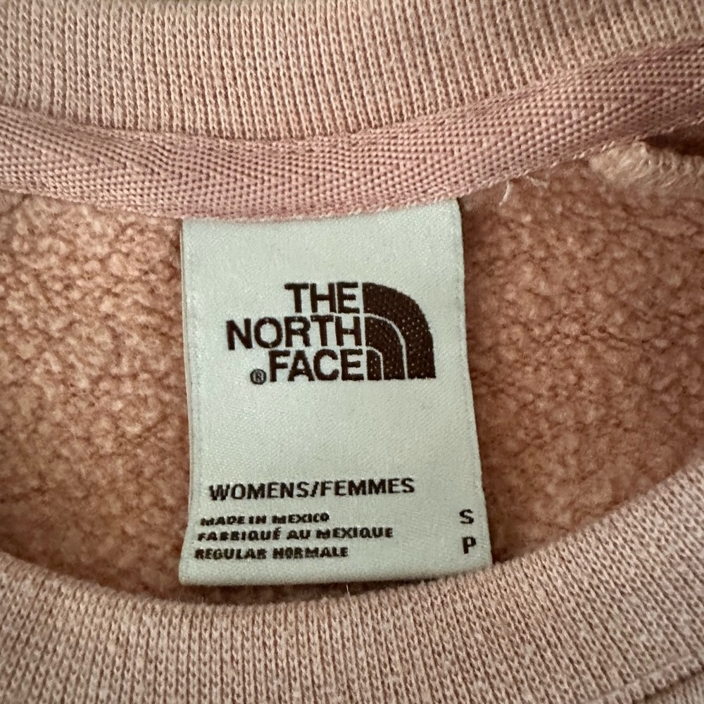 The North Face dusty pink logo patch sweatshirt ladies size Small - Picture 7 of 9